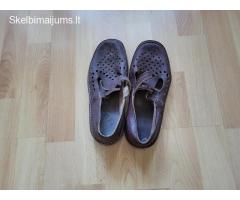 nenauji vaikiški sandalai 22 išm.
